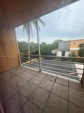 5950 NW 29th Place 109, Sunrise, FL 33313