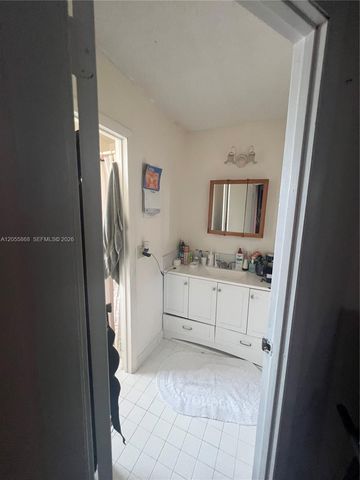 5950 NW 29th Place 109, Sunrise, FL 33313