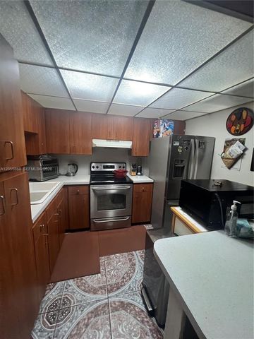 5950 NW 29th Place 109, Sunrise, FL 33313