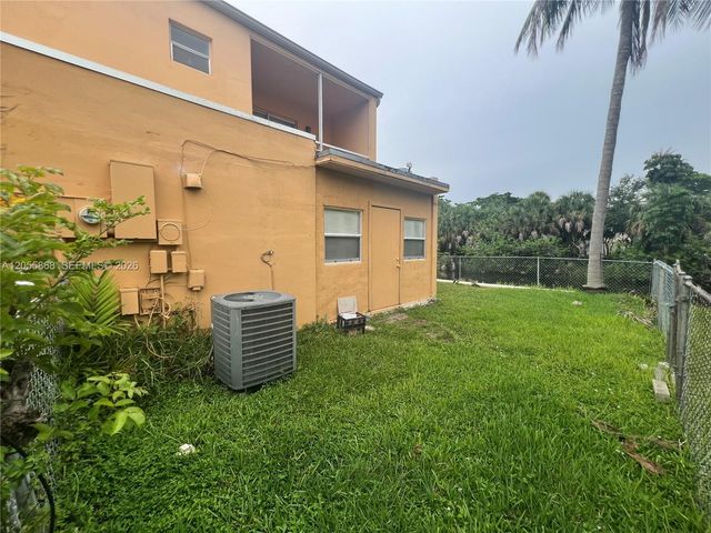 5950 NW 29th Place 109, Sunrise, FL 33313