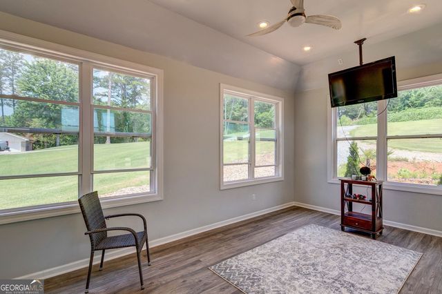 1010 Lakeland Drive, Toccoa, GA 30577