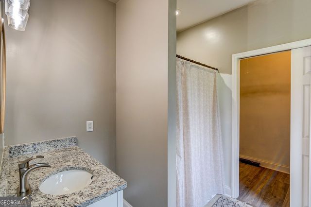 1010 Lakeland Drive, Toccoa, GA 30577