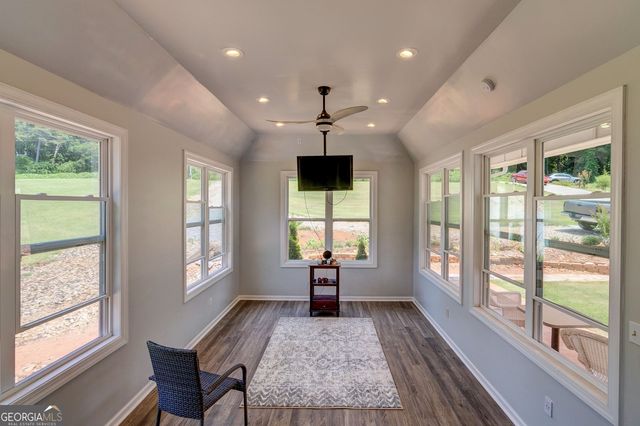 1010 Lakeland Drive, Toccoa, GA 30577