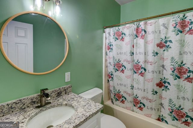 1010 Lakeland Drive, Toccoa, GA 30577