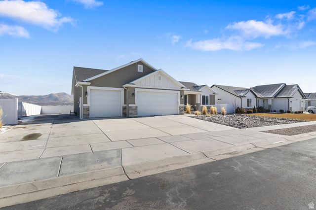 4854 N CLIFFROSE DR, Eagle Mountain, UT 84005