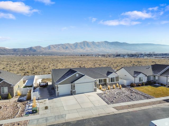 4854 N CLIFFROSE DR, Eagle Mountain, UT 84005