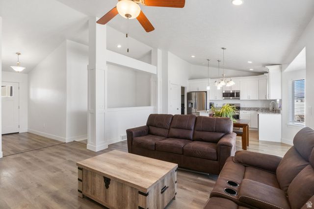 4854 N CLIFFROSE DR, Eagle Mountain, UT 84005