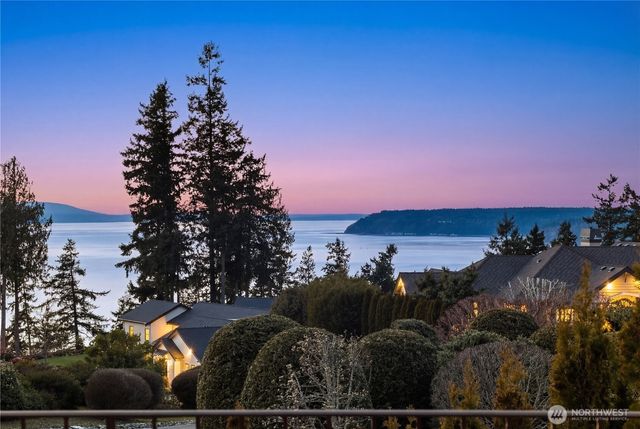 14131 67th Avenue W, Edmonds, WA 98026