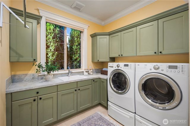 14131 67th Avenue W, Edmonds, WA 98026