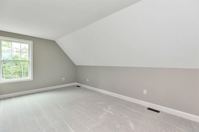 10 Phyllis Avenue, Raymond, NH 03077