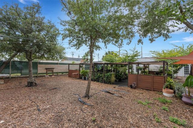 110 EASTON DRIVE, Lakeland, FL 33803
