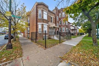 1 W 112TH Place, Chicago, IL 60628