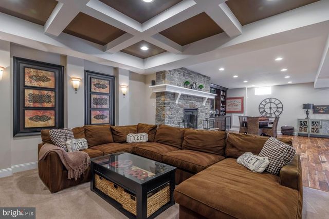 882 SHAVERTOWN RD, Garnet Valley, PA 19060
