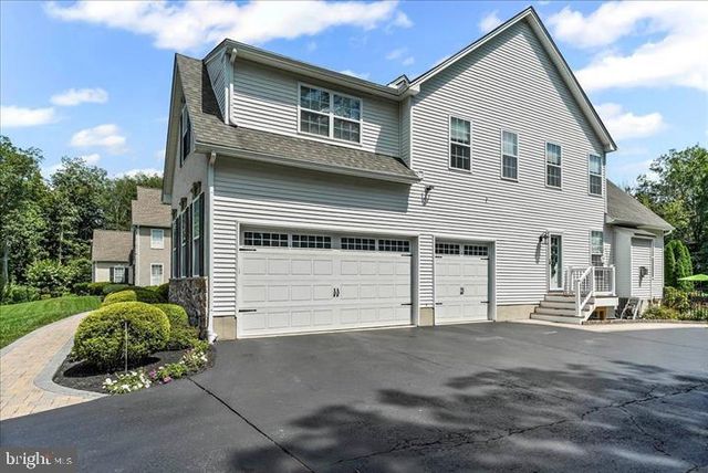 882 SHAVERTOWN RD, Garnet Valley, PA 19060