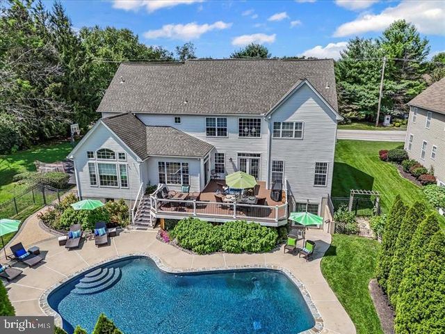 882 SHAVERTOWN RD, Garnet Valley, PA 19060