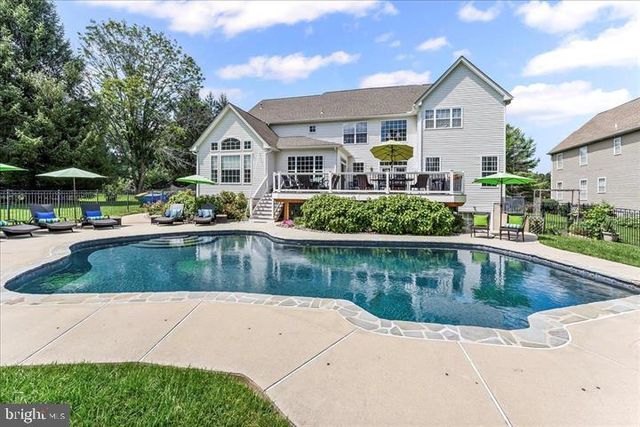 882 SHAVERTOWN RD, Garnet Valley, PA 19060
