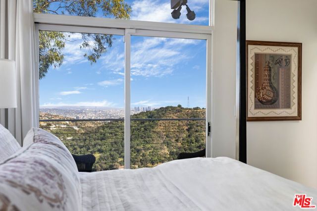 8656 Skyline Drive, Los Angeles, CA 90046