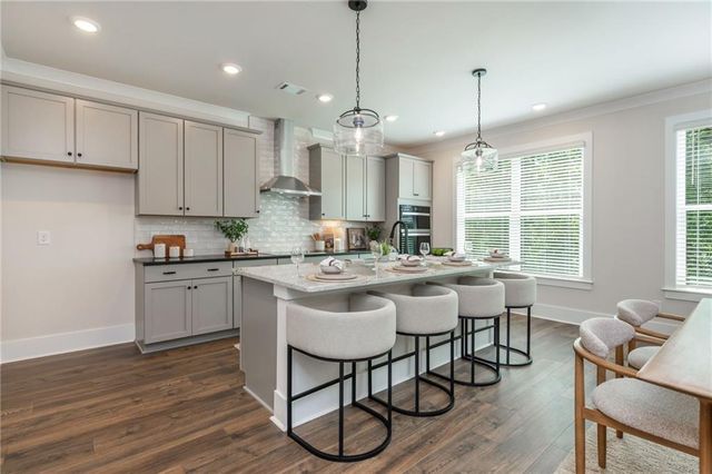 5552 Keswick Drive, Flowery Branch, GA 30542