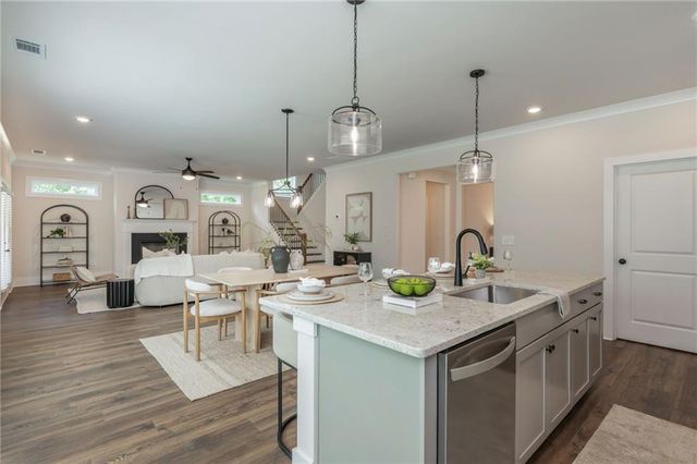 5552 Keswick Drive, Flowery Branch, GA 30542