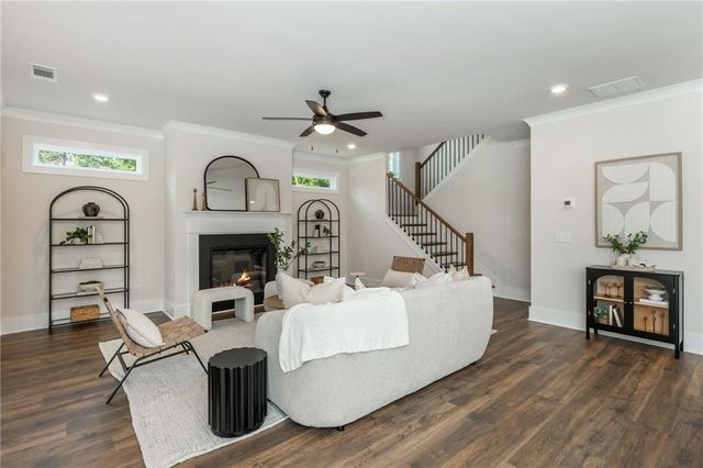 5552 Keswick Drive, Flowery Branch, GA 30542