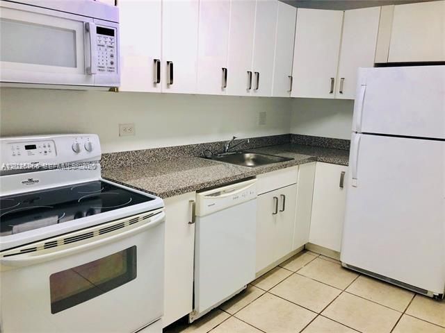 1800 Sans Souci Boulevard 408, North Miami, FL 33181