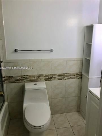 1800 Sans Souci Boulevard 408, North Miami, FL 33181