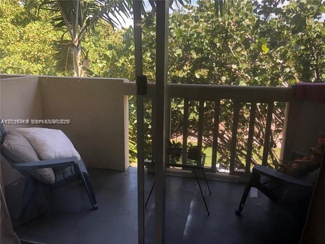 1800 Sans Souci Boulevard 408, North Miami, FL 33181