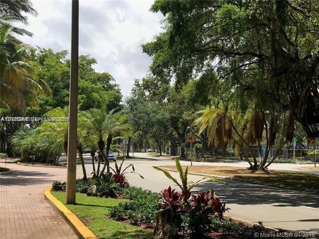 1800 Sans Souci Boulevard 408, North Miami, FL 33181