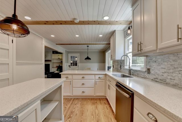 3795 Sinclair Shores Road, Cumming, GA 30041