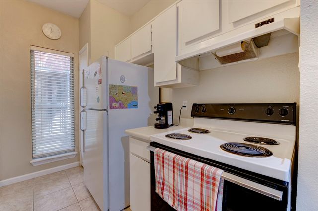 2300 Augusta Drive 29, Houston, TX 77057