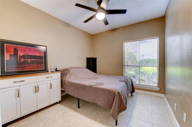 2300 Augusta Drive 29, Houston, TX 77057