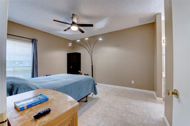 2300 Augusta Drive 29, Houston, TX 77057