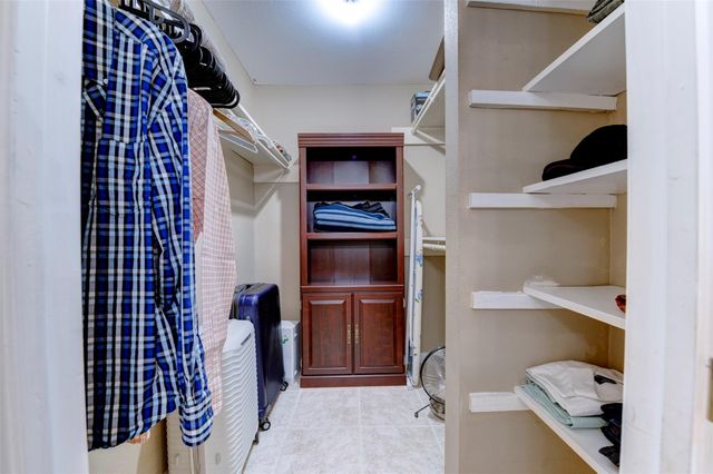 2300 Augusta Drive 29, Houston, TX 77057