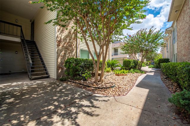 2300 Augusta Drive 29, Houston, TX 77057