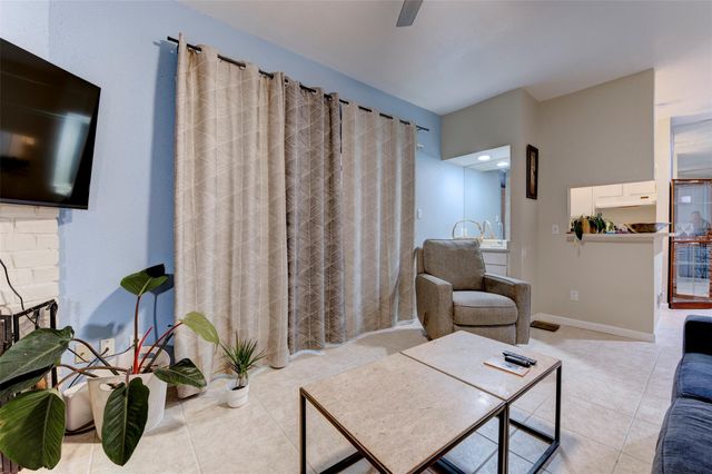 2300 Augusta Drive 29, Houston, TX 77057