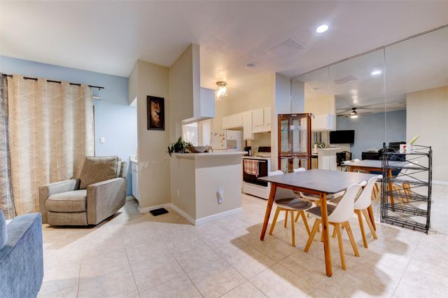 2300 Augusta Drive 29, Houston, TX 77057