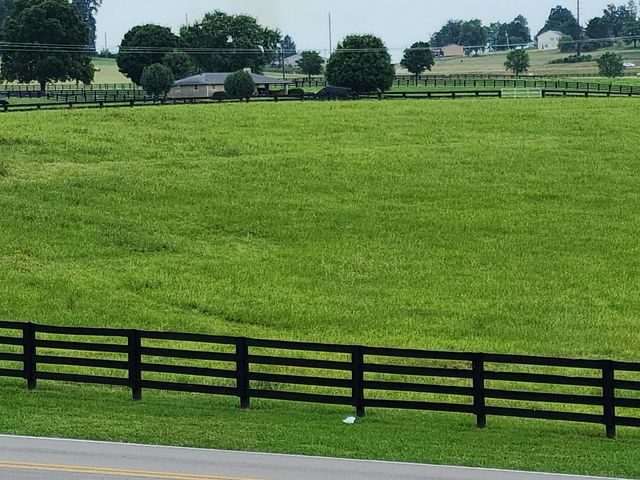 4174 Oak Hill Road, Somerset, KY 42503