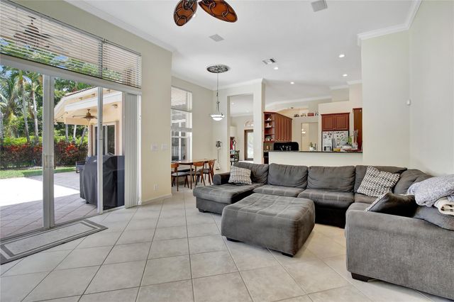 4070 Sanderling Lane, Weston, FL 33331