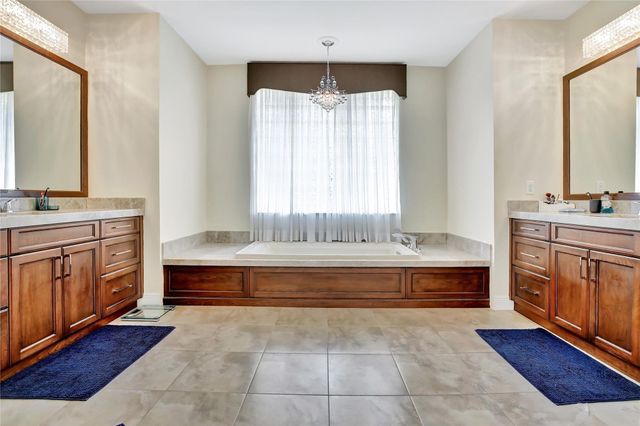 4070 Sanderling Lane, Weston, FL 33331