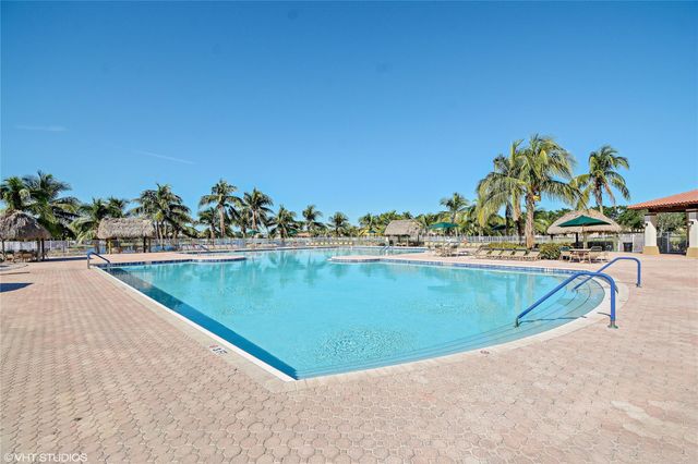 4070 Sanderling Lane, Weston, FL 33331