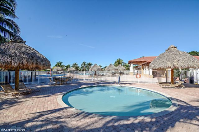 4070 Sanderling Lane, Weston, FL 33331