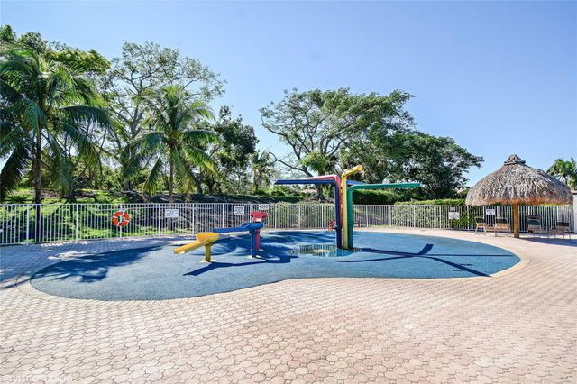 4070 Sanderling Lane, Weston, FL 33331