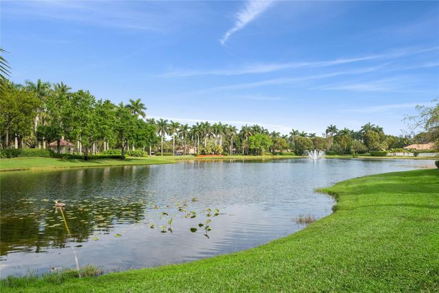 4070 Sanderling Lane, Weston, FL 33331