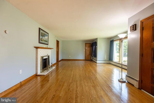 5 ORCHARD CIRCLE, Greencastle, PA 17225