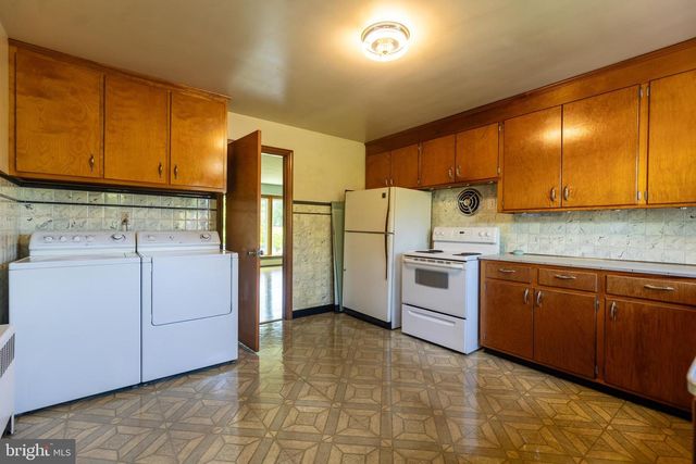 5 ORCHARD CIRCLE, Greencastle, PA 17225