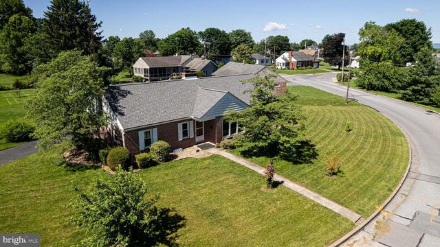 5 ORCHARD CIRCLE, Greencastle, PA 17225