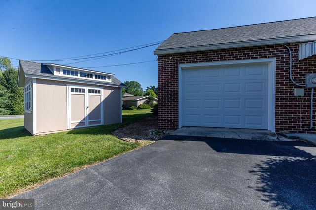 5 ORCHARD CIRCLE, Greencastle, PA 17225