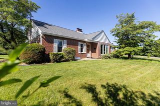 5 ORCHARD CIRCLE, Greencastle, PA 17225