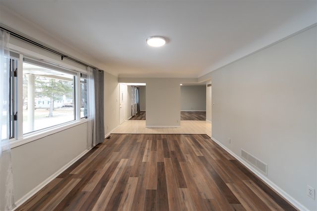 46105 W Seven Mile Road, Northville, MI 48167