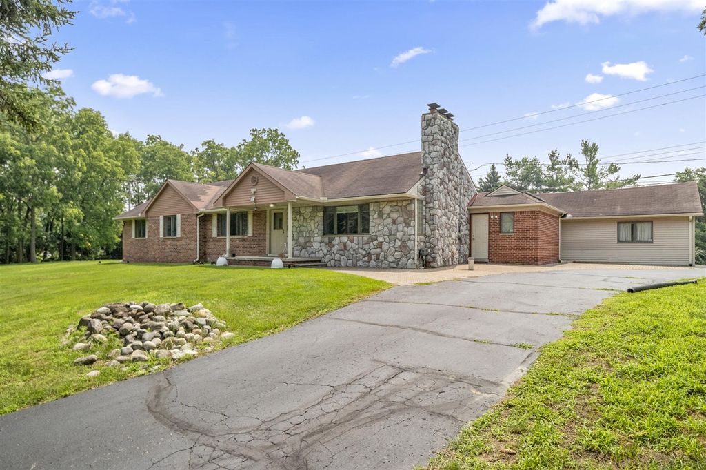 46105 W Seven Mile Road, Northville, MI 48167